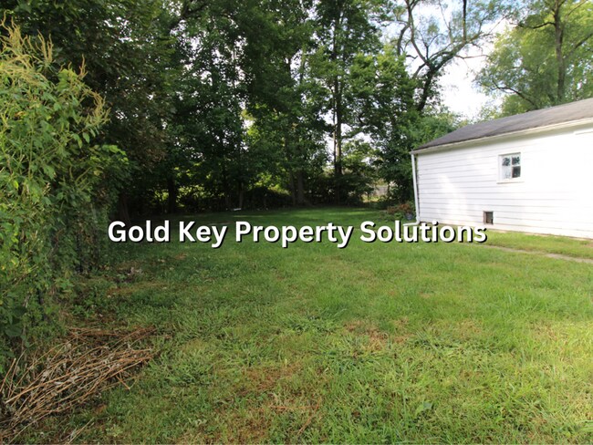 Building Photo - MUNCIE 2 BR 1 BA House with Central Air an...