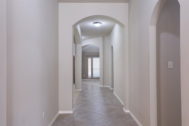 Foto del edificio - 2107 Sherbrook Park Ln
