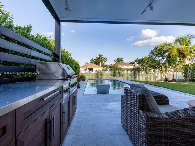Foto del edificio - 1640 Sandpiper Cir