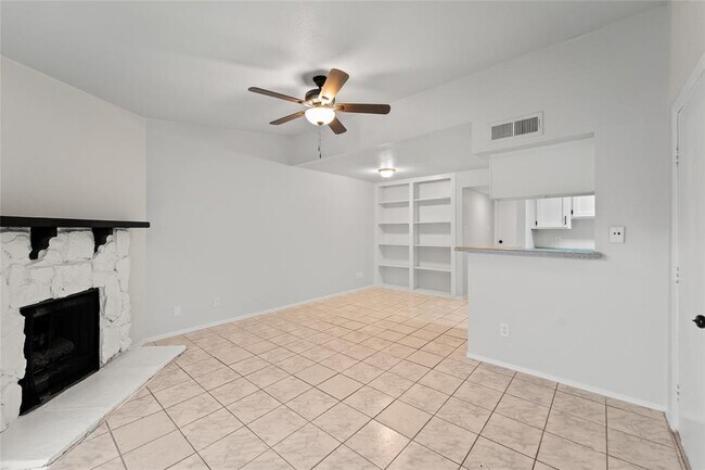 Building Photo - 6001 Reims Rd