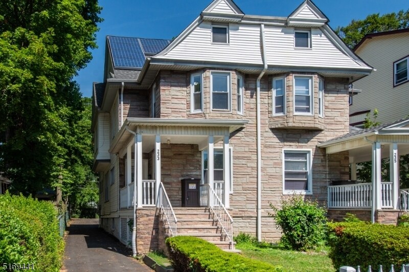 233 Glenwood Ave, East Orange, NJ 07017 Townhome Rentals in East