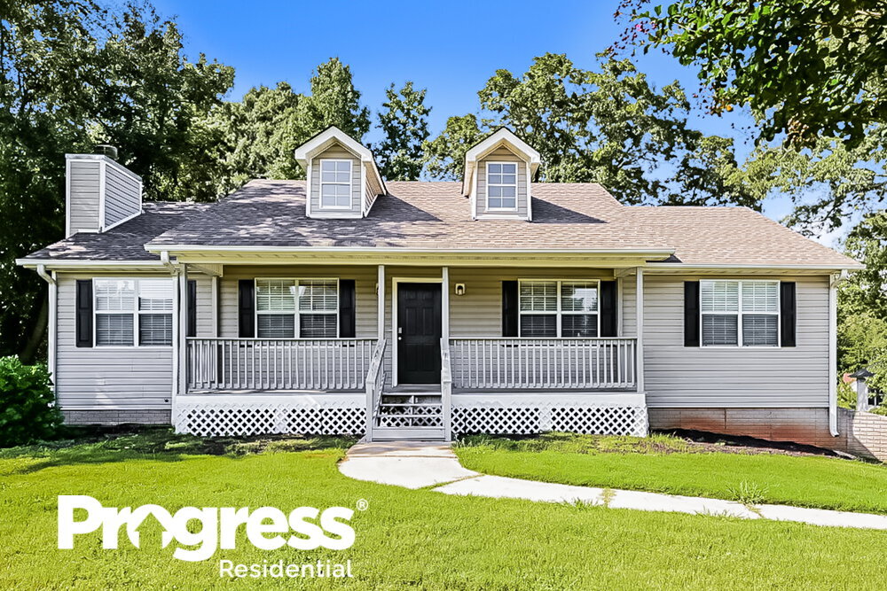 Primary Photo - 221 Greenleaf Dr
