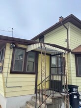 Building Photo - 2121 Lothrop St