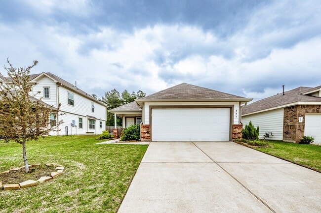 Building Photo - 207 Black Bear Dr