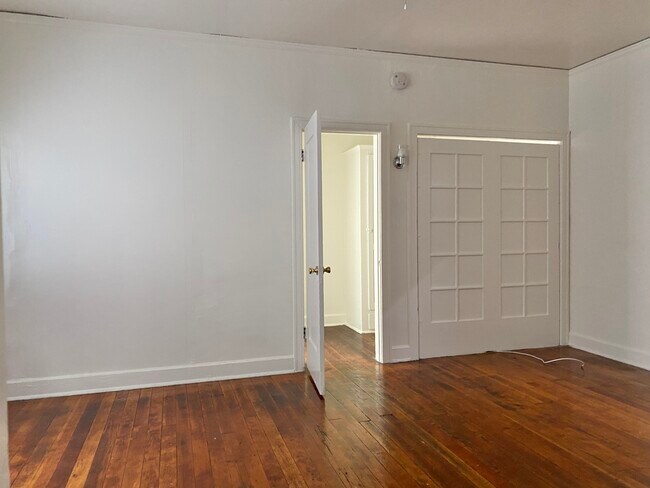 Foto del edificio - 4152 Rosewood Ave