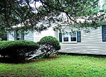 Building Photo - 111 Kitemaug Rd