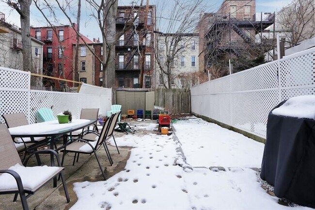 Foto del edificio - 284 7th St