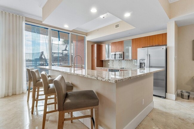 Foto del edificio - 2640 Lake Shore Dr