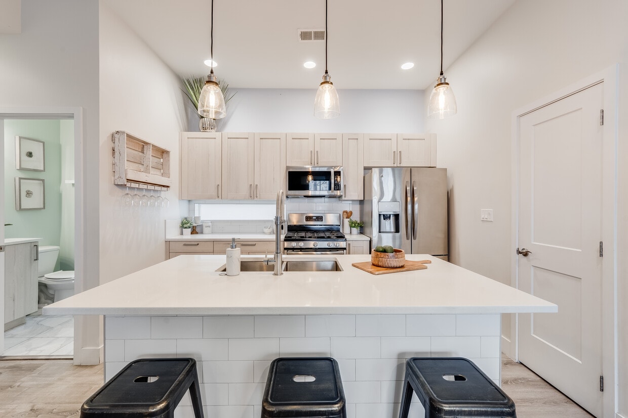 Kitchen - 2922 W 26th Ave