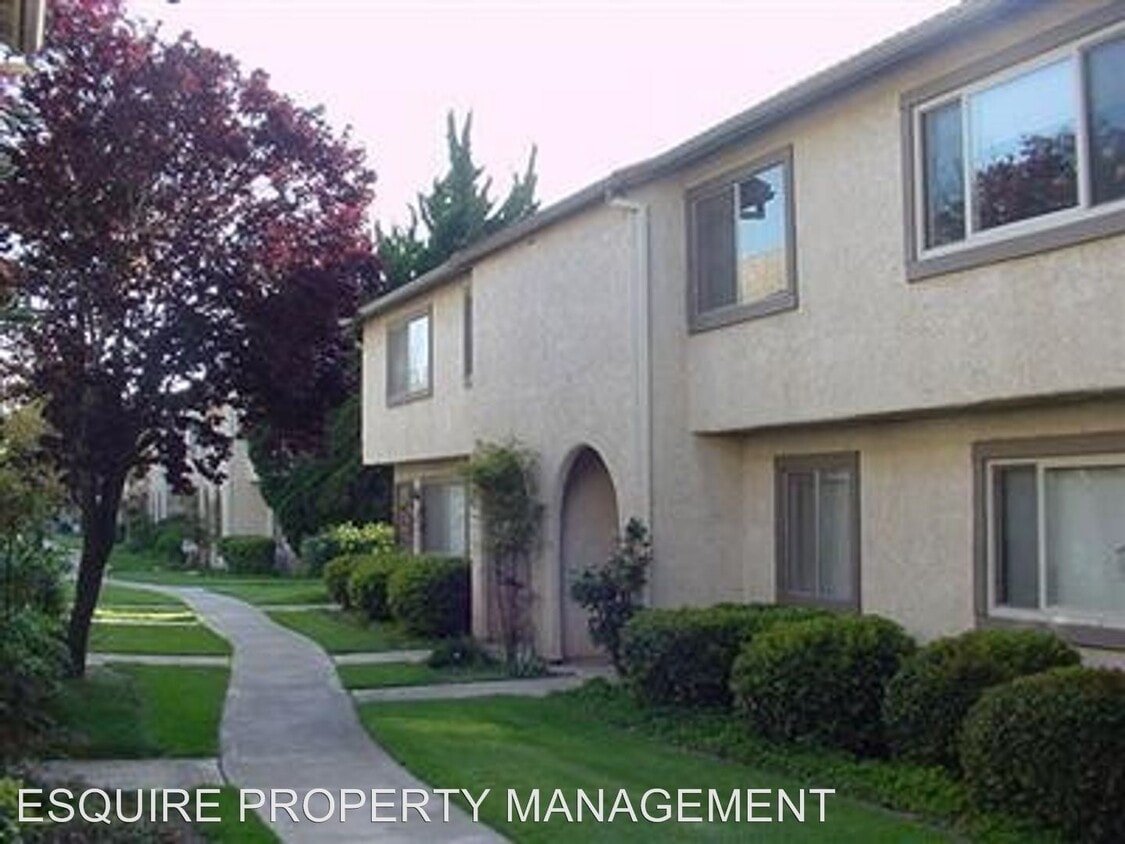 2 br, 1.5 bath House 3163 Kelp Lane House for Rent in Oxnard, CA