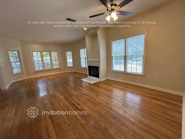 Building Photo - 570 Orchard Ct SE