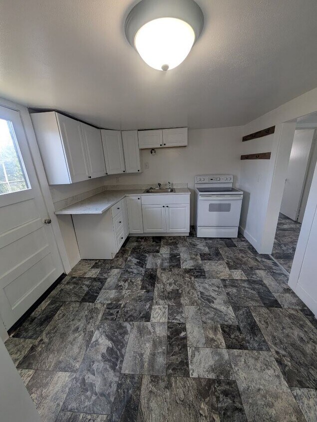 Foto del edificio - 1 Bed, 1 Bath Home in Absarokee