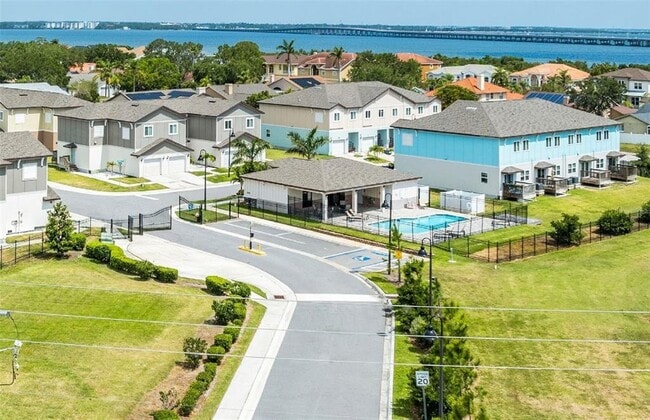 Building Photo - 2108 Sebring Pl