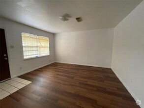 Building Photo - 4823 Shreveport Blvd