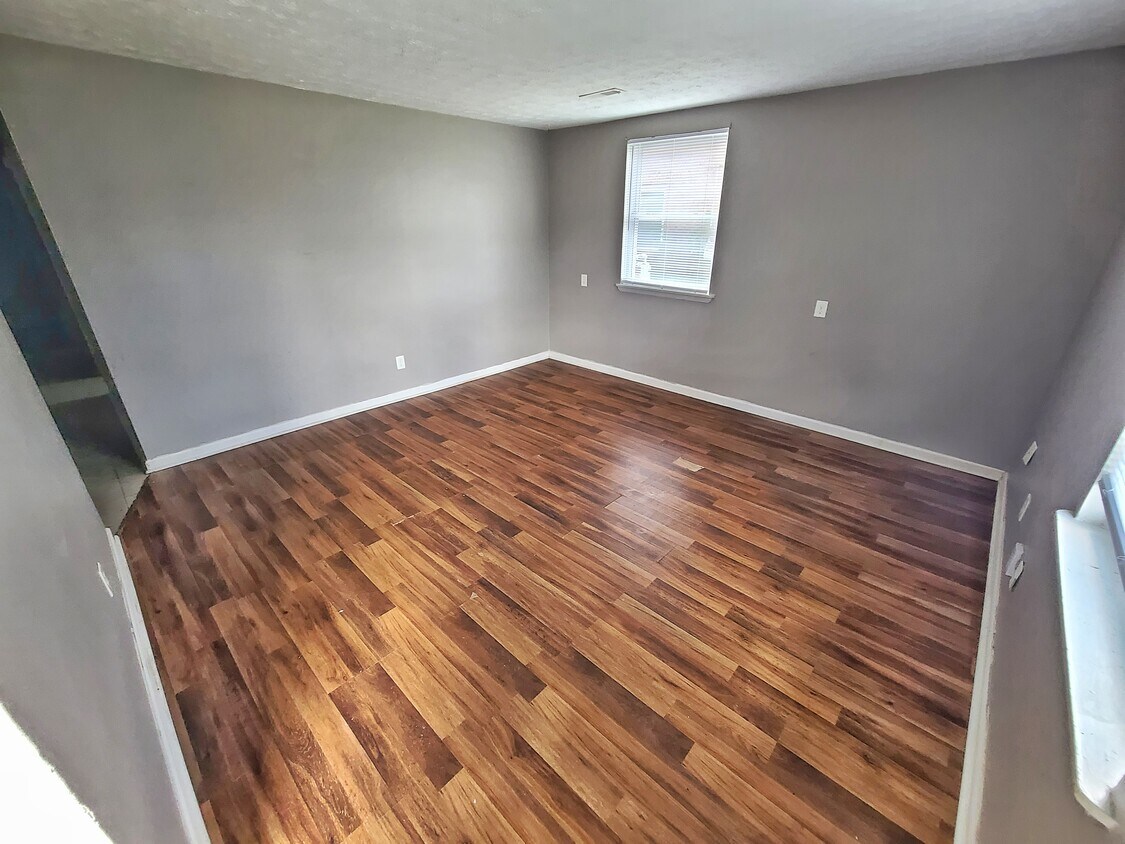 107 Southview Dr Unit 4, Nicholasville, KY 40356 Apartments in