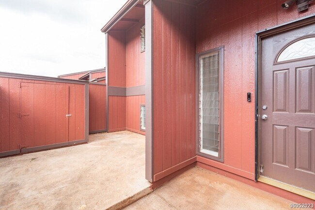 Foto del edificio - Spacious 4BR/2.5BA/2PKG Townhome with Ocea...