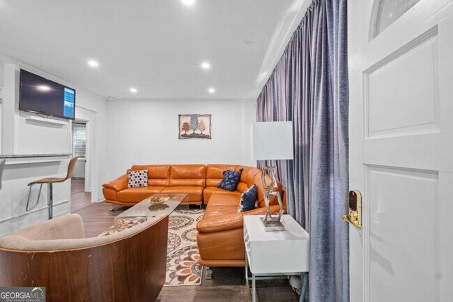 Foto del edificio - 1738 Duke Rd