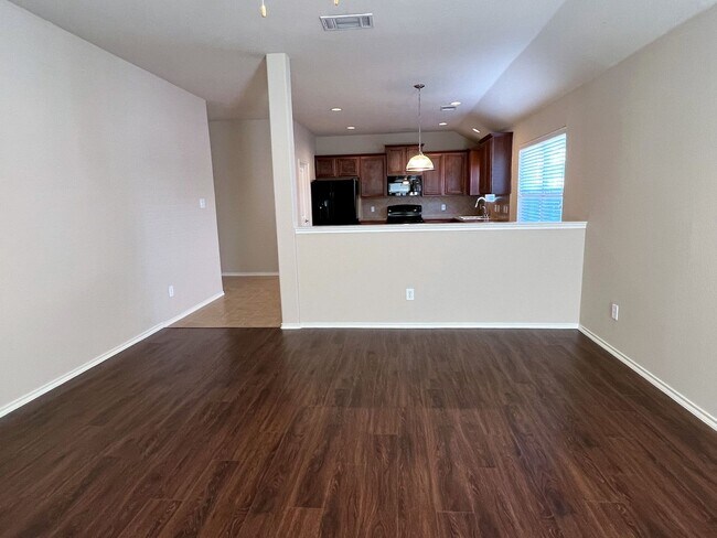 Foto del edificio - Beautiful 3 Bedroom