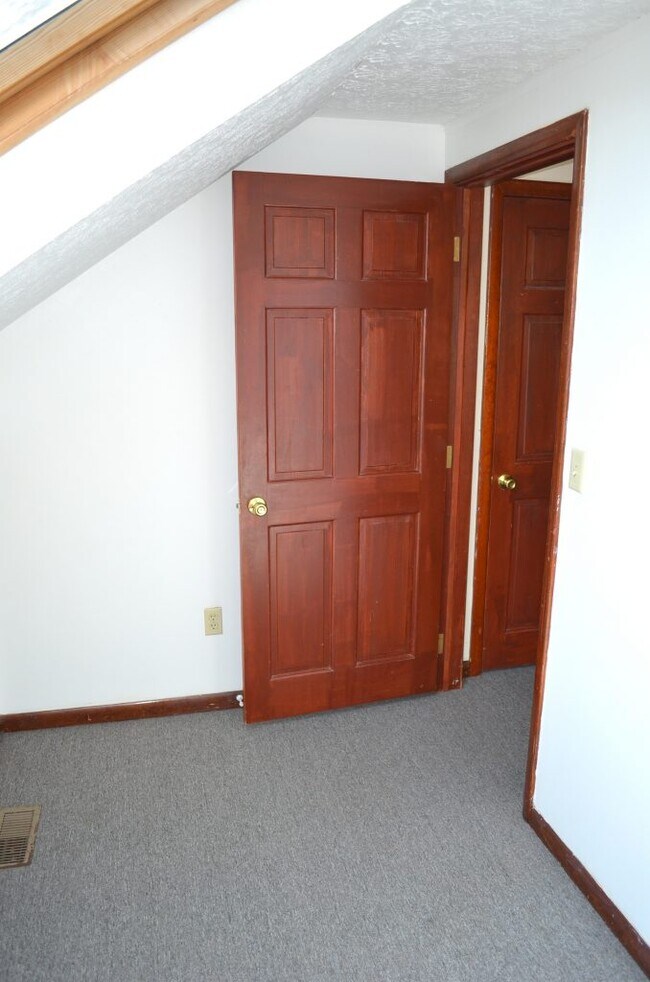 100 Robbins Rd, Nelsonville, OH 45764 Apartments in Nelsonville, OH