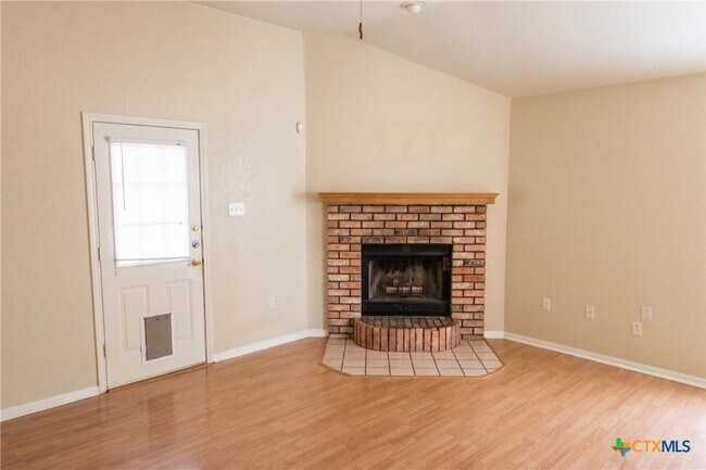 Foto del edificio - 1506 Creek St
