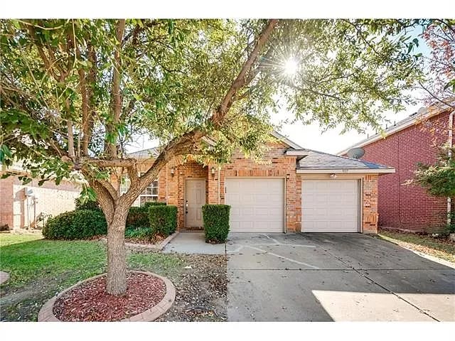 Foto principal - 9117 Newport Ln