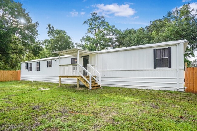 Building Photo - 21950 Caney Dr