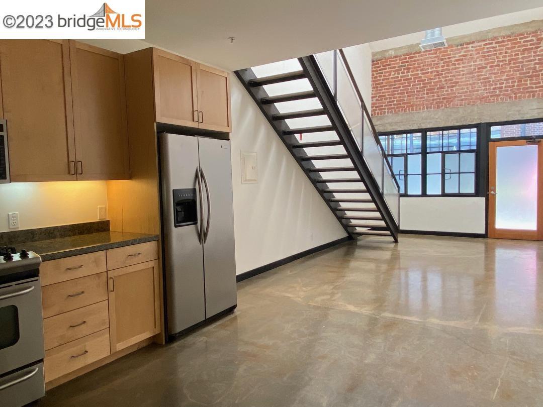Foto principal - 425 E 11th St