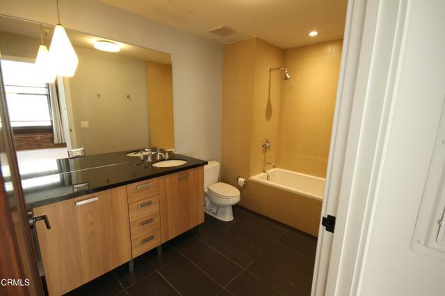 Foto del edificio - 460 S Spring St