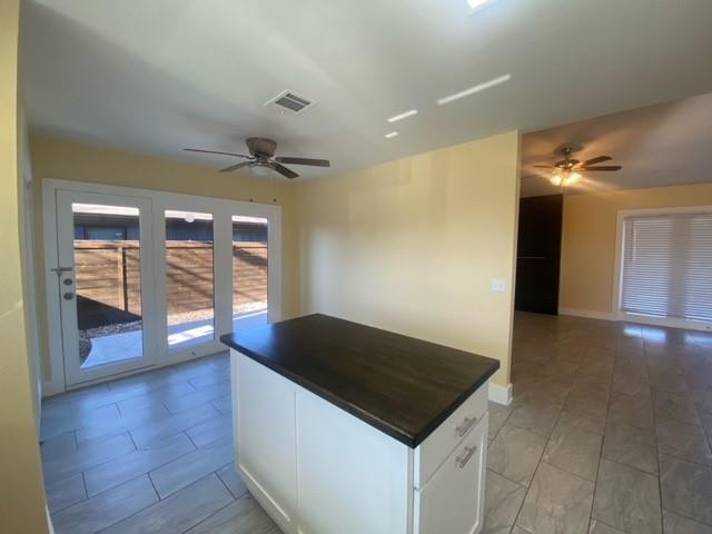 Building Photo - 3200 Colony Dr