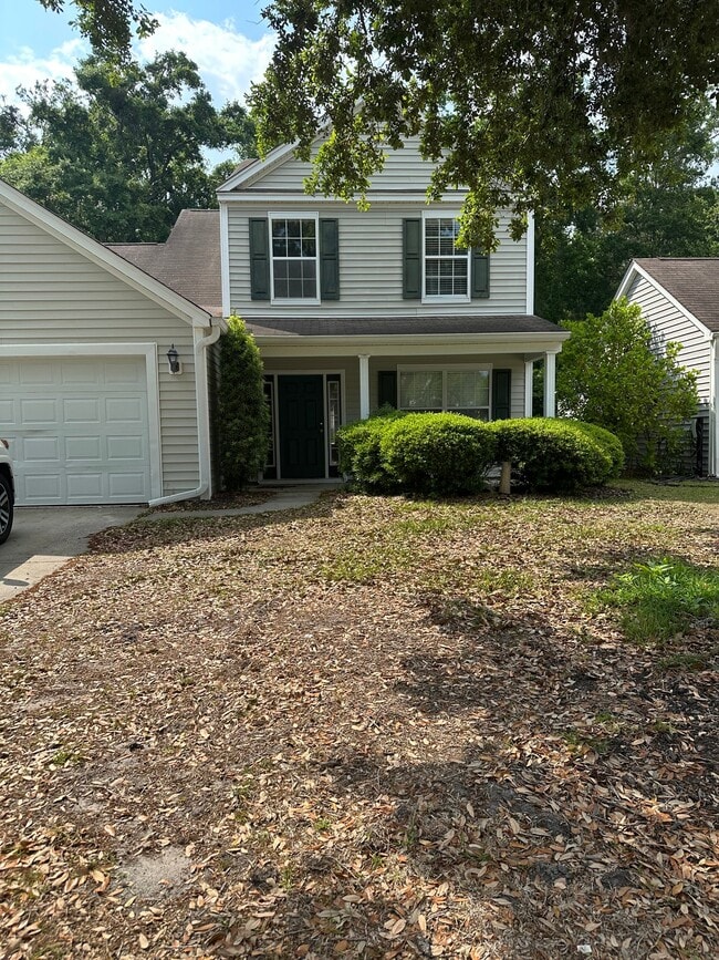 Building Photo - 460 Live Oak Walk
