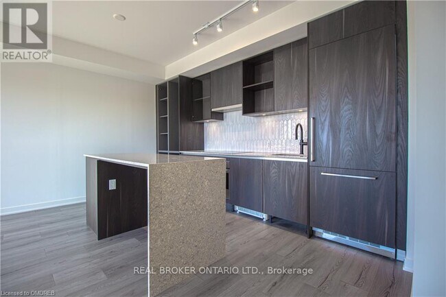 Photo du bâtiment - 405-405 Dundas St W