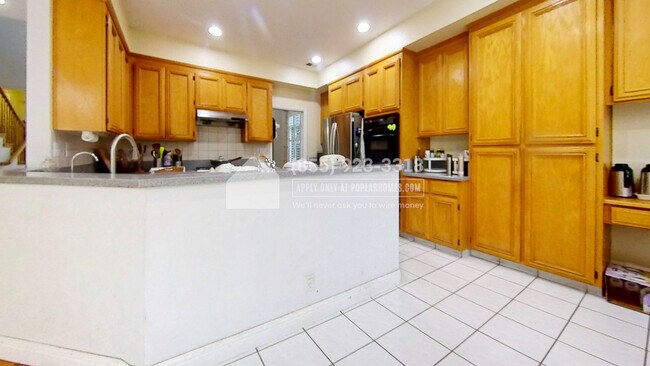 Building Photo - 3040 Rosato Ct