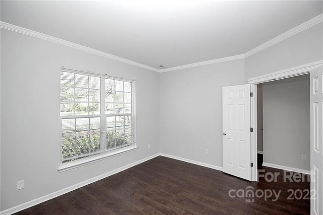 Building Photo - 7005 Winter Garden Dr