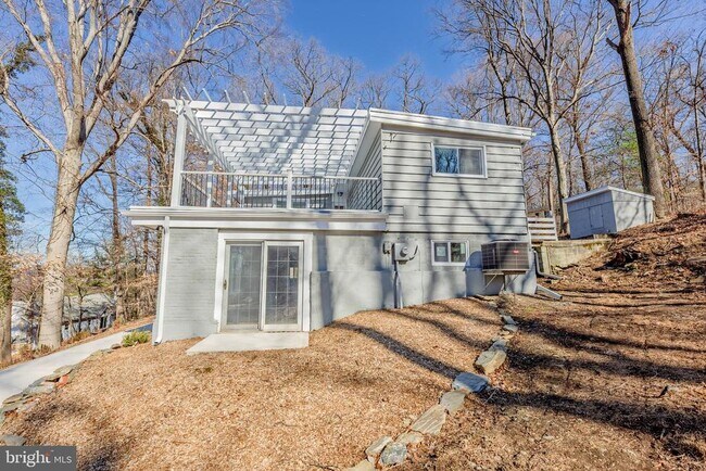 Foto del edificio - 422 Spackmans Ln