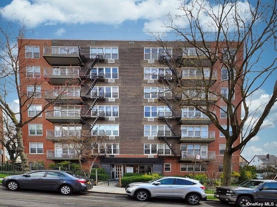 8705 166th St Unit 2H, Queens, NY 11432 Room for Rent in Queens, NY