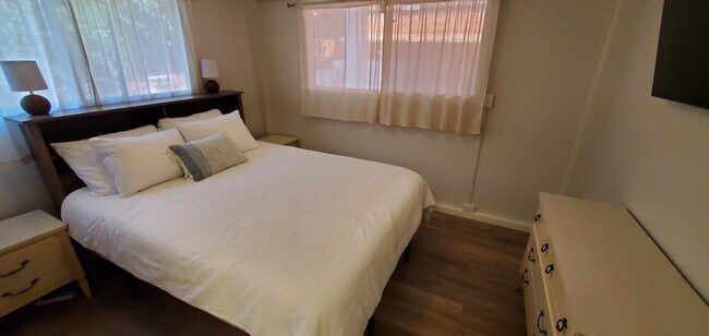 Foto del edificio - 94-1113 Lumiauau Street, Unit C