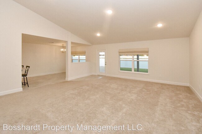 Foto del edificio - 4 br, 3 bath House - 8409 SW 58th Avenue
