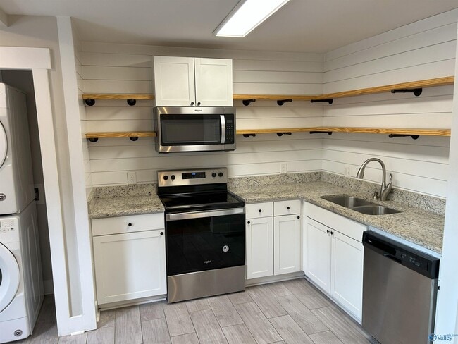 Building Photo - 3805 Mc Vay St SW
