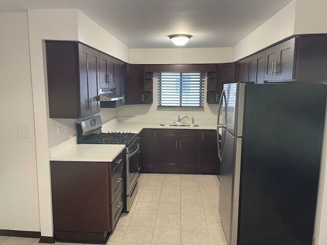 Foto del edificio - 7730 Wildwood Ct