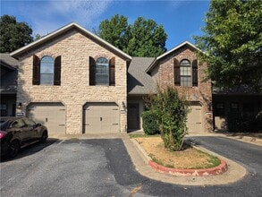 Building Photo - 3586 W Chevaux Dr