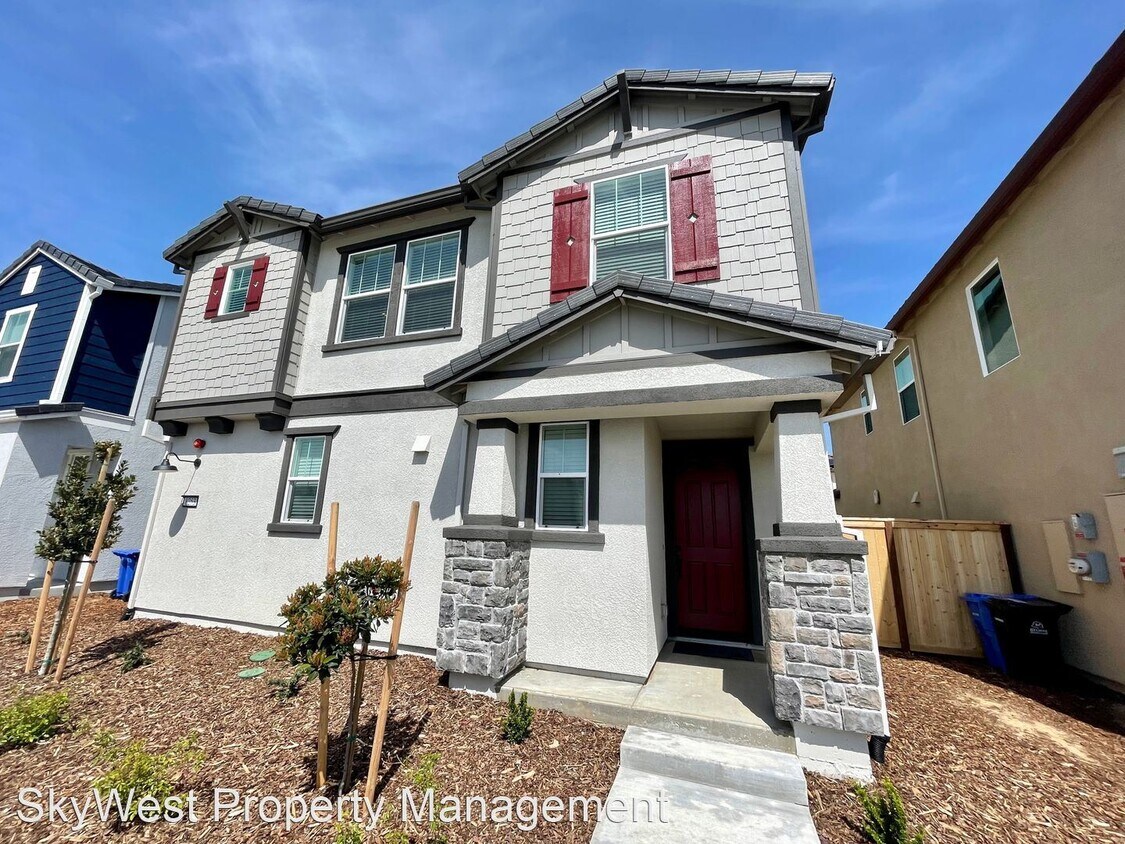 Primary Photo - 3 br, 2.5 bath House - 8253 Peterborough Way