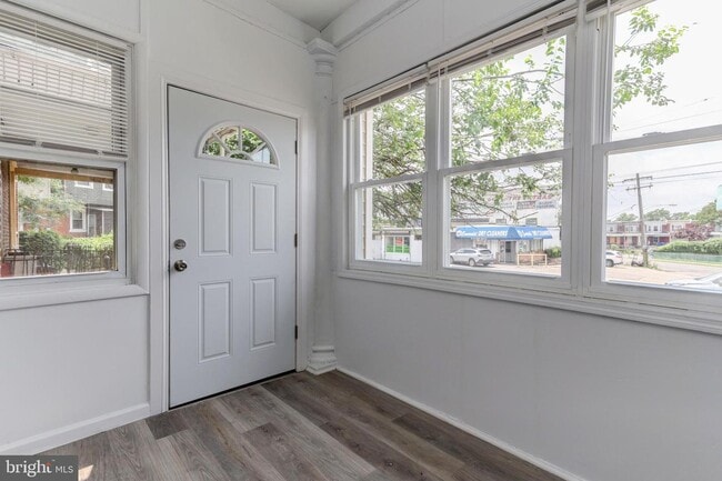 Building Photo - 2039 Stenton Ave