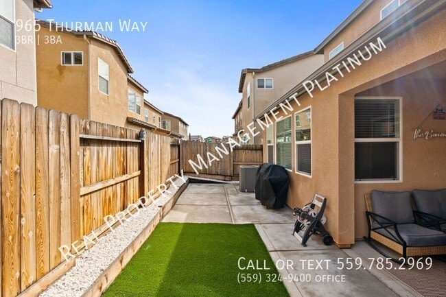 Foto del edificio - 965 Thurman Way