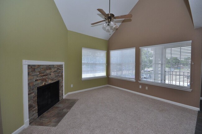 Foto del edificio - 10630 Westbrae Pkwy