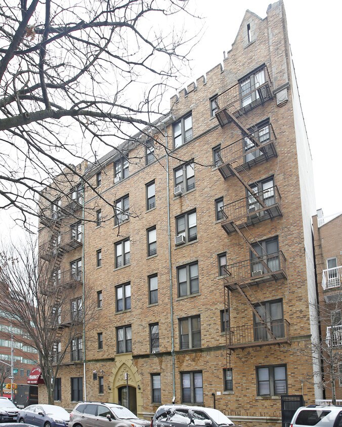 Building Photo - 380 92nd St