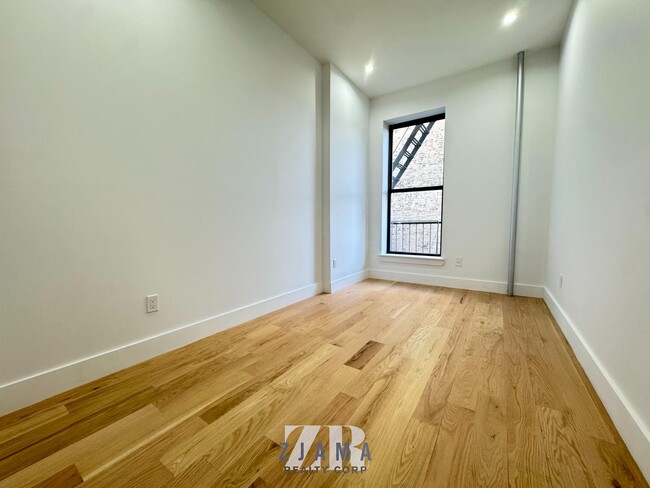 Building Photo - 1047 Bedford Ave