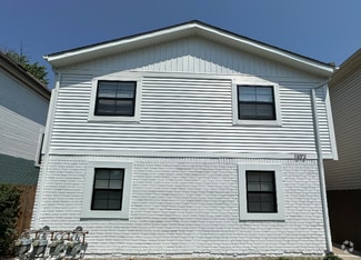 Building Photo - 1392 Summit St