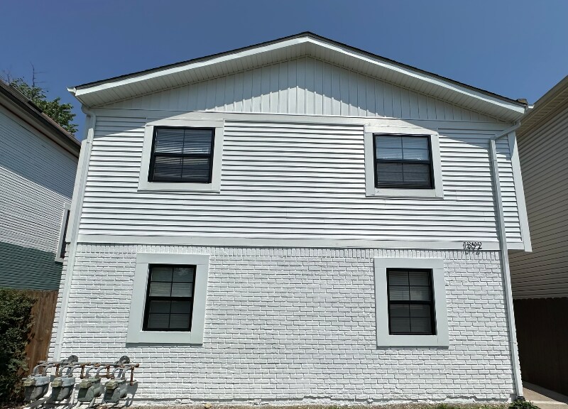 Foto principal - 1392 Summit St