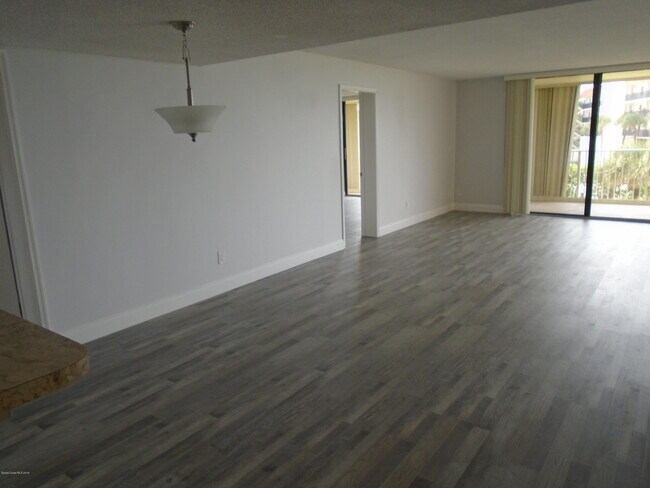 Foto del edificio - 840 N Atlantic Ave