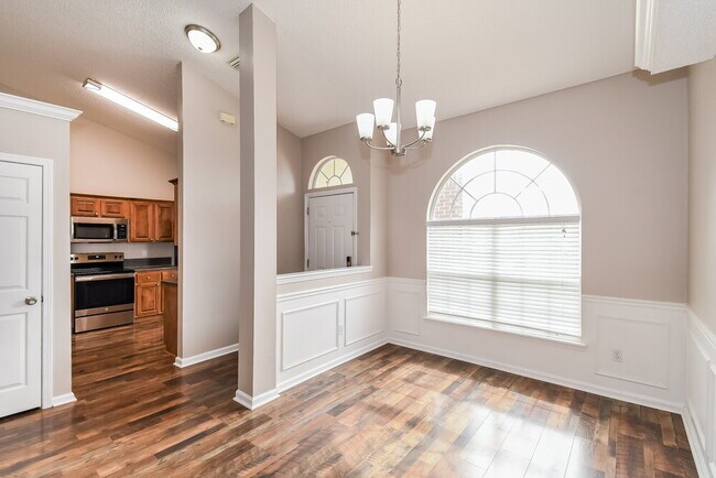 Foto del edificio - 2908 Majestic Oaks Ln